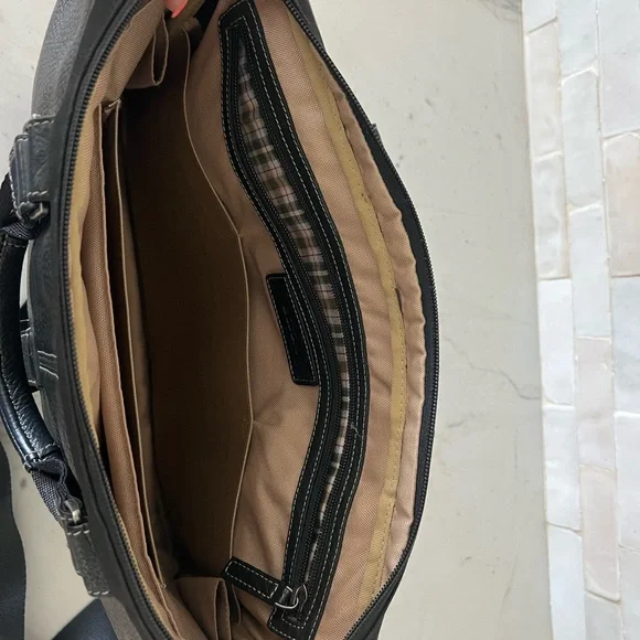 Boconi black leather slim messenger bag